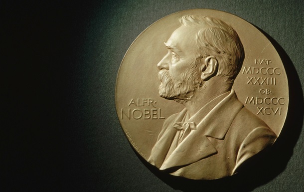 Нобелевскую премию мира дали за демократизацию Туниса
