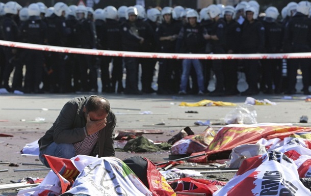 Взрывы в Анкаре: Число жертв превысило 80 человек