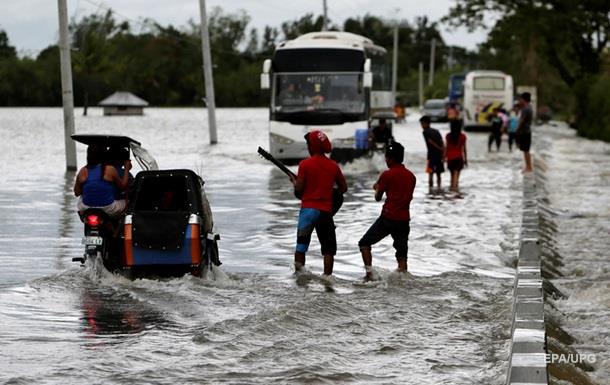Тайфун на Филиппинах унес жизни 16 человек