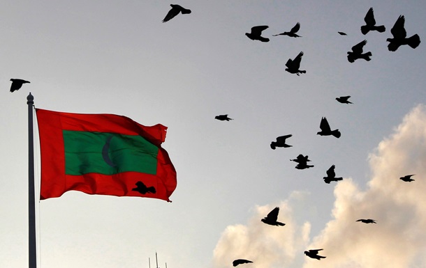 На Мальдивах из-за покушения на президента ввели режим ЧП