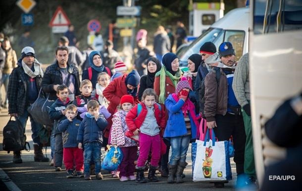 Германия запретит беженцам перевозить семьи