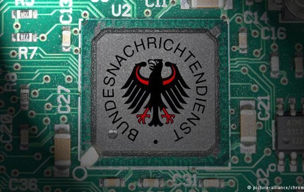 Правительство ФРГ изучит новые обвинения в адрес немецкой разведки