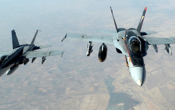 Франция и США усилят авиаудары по ИГИЛ