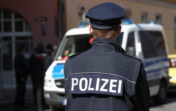 Неизвестный устроил стрельбу в Германии: погибли три человека