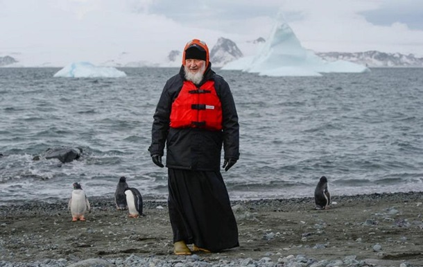 Глава РПЦ встретился с пингвинами в Антарктиде