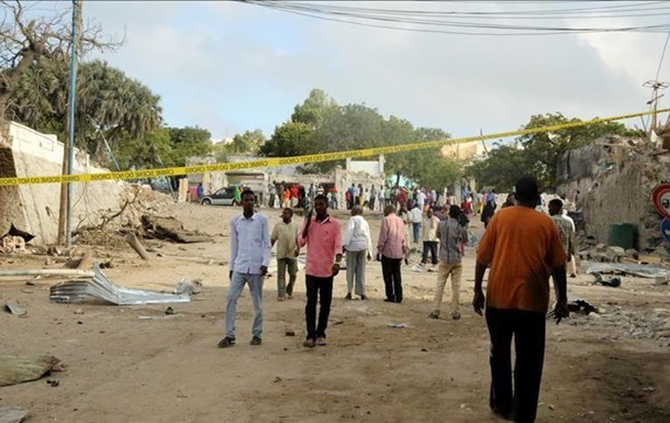 В сомалийском кафе подорвался смертник: девять погибших