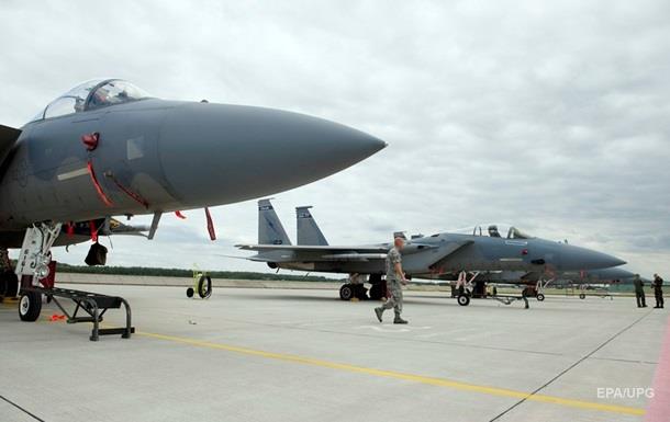 США разместили F-15 в Исландии и Нидерландах