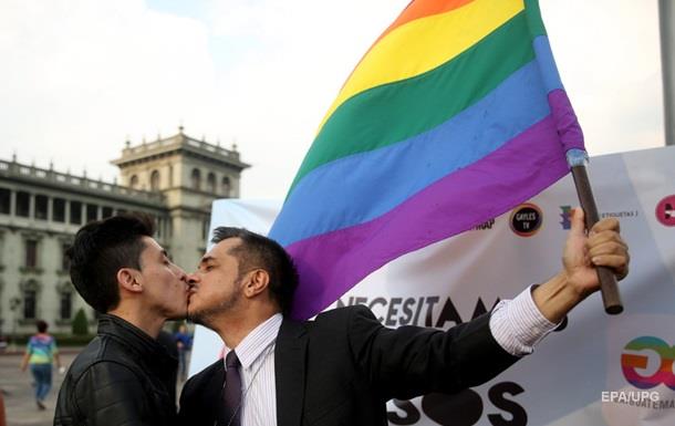 В Шотландии священникам разрешили вступать в гей-браки