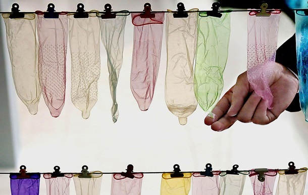 В Пакистане запретили рекламу презервативов