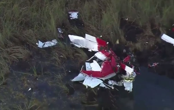 В штате Флорида разбился одномоторный самолет