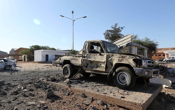 Жертвами нападения смертника в Бенгази стали 22 человека