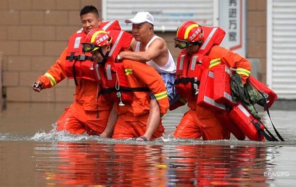 Паводок в Китае: семь человек погибли