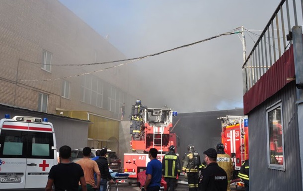 Пожар на складе в Москве: 16 погибших