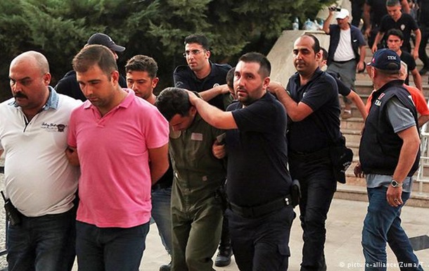 В Турции уволили 87 разведчиков из-за связей с Гюленом