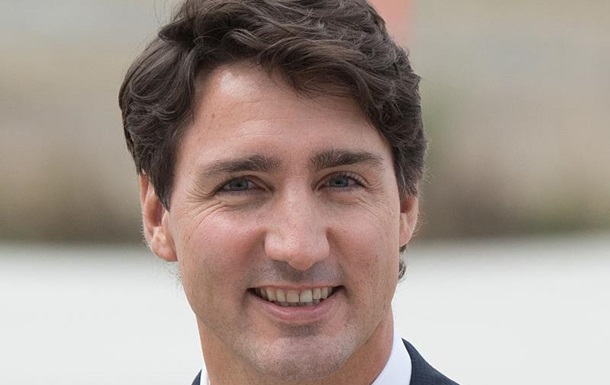 Премьер-министра Канады забросали семечками
