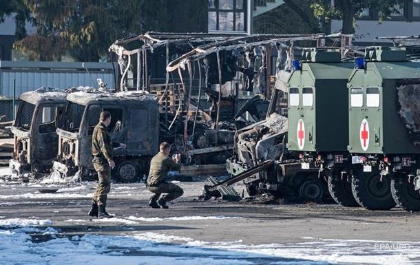 В Германии сгорели 15 военных грузовиков