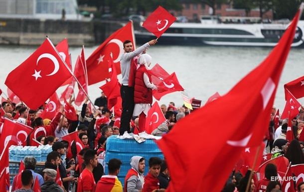 В Турции уволили более шести тысяч человек, причастных к попытке переворота