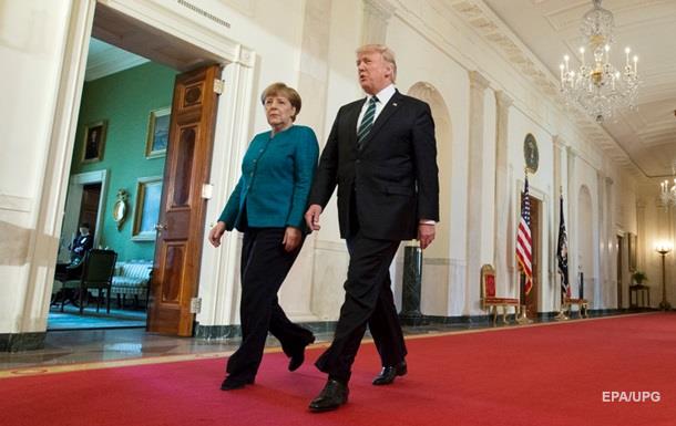 Трамп пошутил о прослушке Меркель ЦРУ