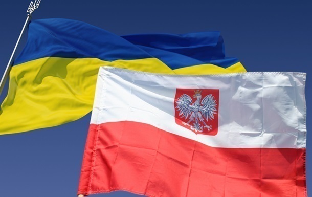 Польша осуждает аннексию Крыма Россией