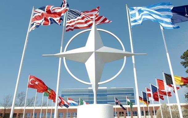 Трамп больше не считает НАТО  устаревшим 
