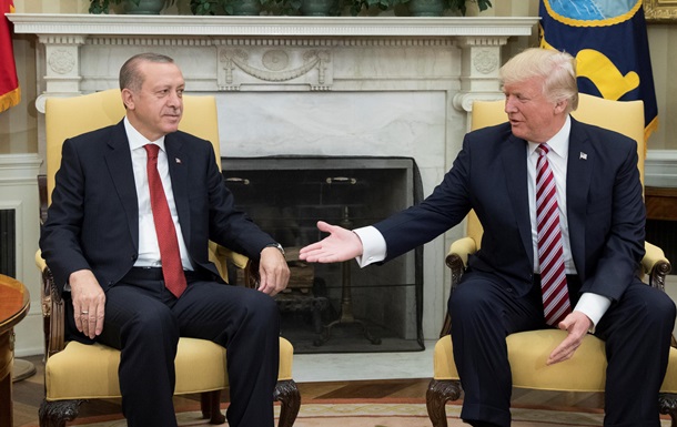 Турция отказалась помогать США в боях за Ракку