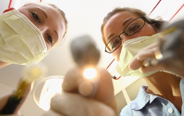 В России стоматолог удалил пациенту 22 здоровых зуба