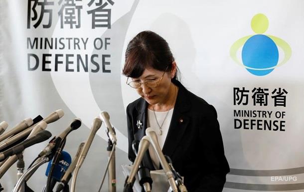 Правительство Японии ушло в отставку из-за потери доверия