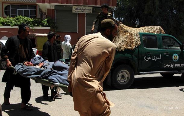 В Афганистане из-за минометного обстрела погибли 13 человек