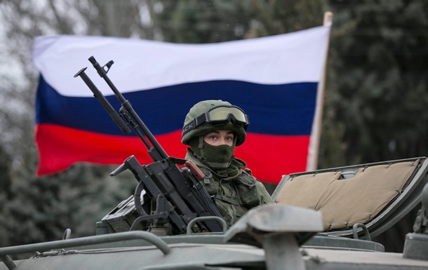 Киев оценил количество военных РФ в Крыму 