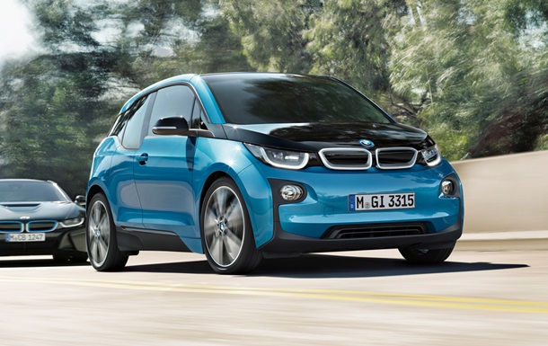 BMW выведет на рынок 12 моделей электрокаров к 2025 году