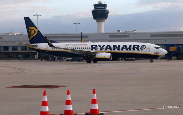 Ryanair    -    