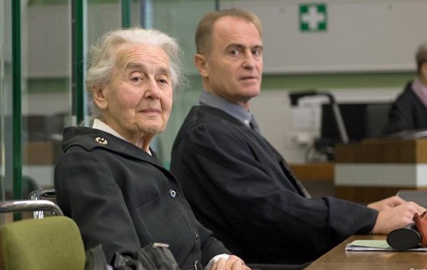 В Германии женщину осудили на полгода за отрицание Холокоста
