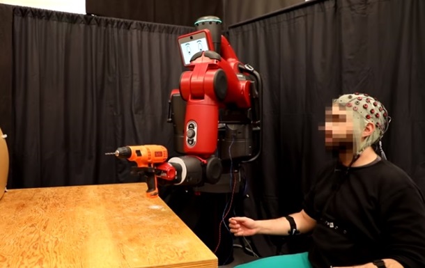Робот научился читать мысли людей