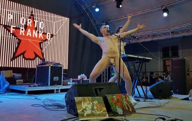 Полиция возобновила дело против голых музыкантов в Ивано-Франковске