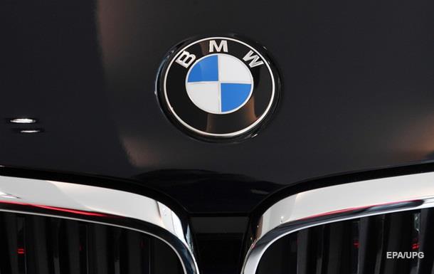 В Сети рассекретили внешность серийного BMW X7