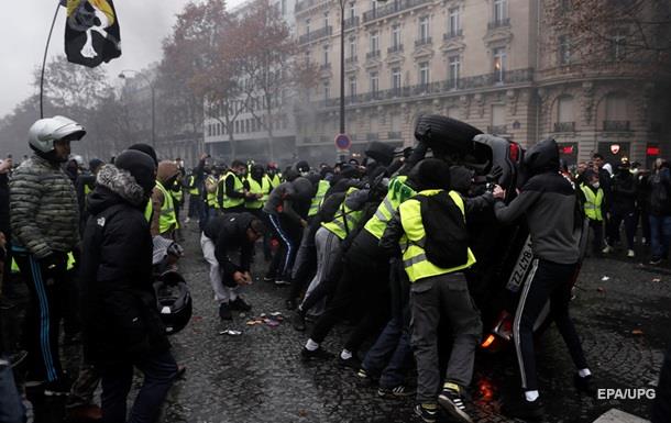 Протесты в Париже: задержаны более 200 человек
