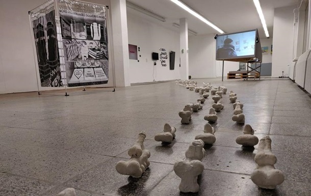 Украинский скульптор отвез скандальную выставку в Берлин