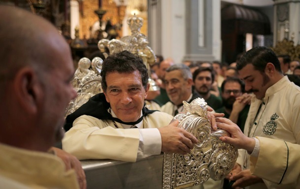 Антонио Бандерас принял участи е праздновании Вербного воскресенья в родном городе