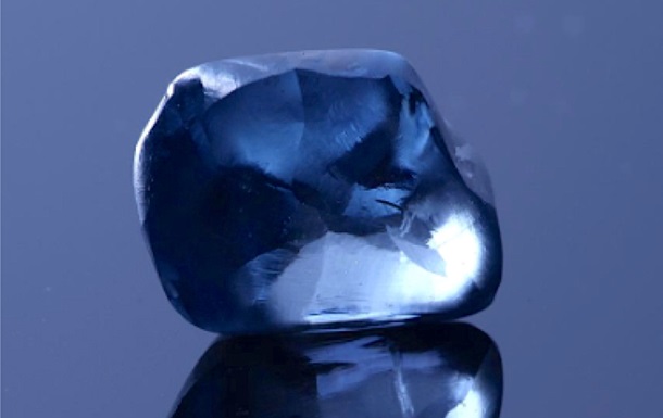 Найден 20-каратный алмаз редчайшего синего цвета