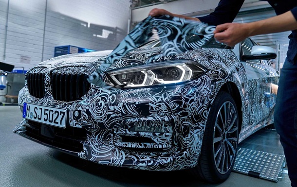 BMW X1: фото