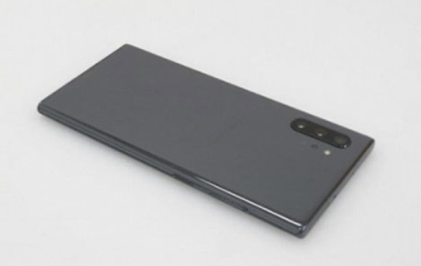 Появились  живые  фото Galaxy Note 10 Plus