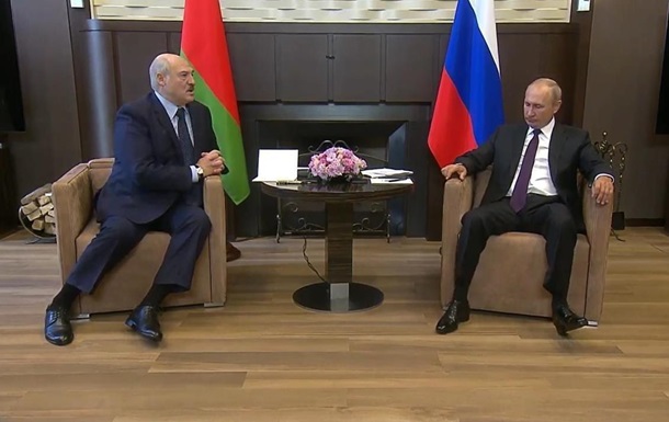 Лукашенко - Путину: Надо держаться с нашим братом