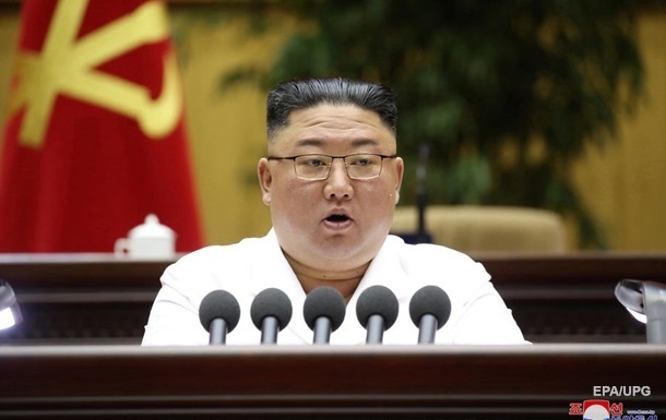Ким Чен Ын обвинил чиновников в "серьезном инциденте", связанном с COVID