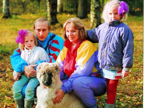 Путин с женой и детьми