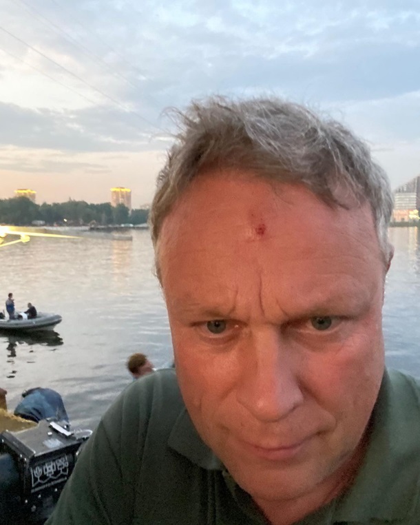 Звезда сериала Глухарь ранил в голову актера Сергея Жигунова Звезда сериала Глухарь ранил в голову актера Сергея Жигунова