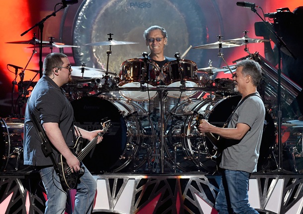 Лучший гитарист всех времен. Умер Эдди Ван ХаленСюжет