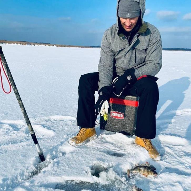 Владимир Кличко показал свое новое зимнее увлечение. Фото