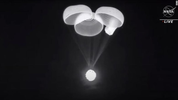 Капсула SpaceX успешно вернулась на Землю