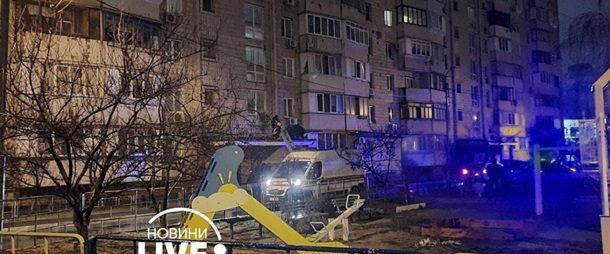 Житель Киева прыгнул с седьмого этажа