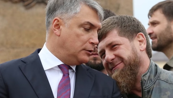 Секс-скандал із генералом Путіна: стриптиз та гей-листування з'явилася в мережі Секс-скандал із генералом Путіна: стриптиз та гей-листування з'явилася в мережі